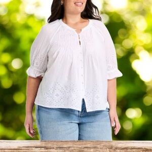 Universal Thread Plus Size white eyelet button short sleeve top size XXL NWT